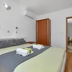Apartment Ferdo *