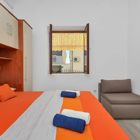 Ferdo Apartment *