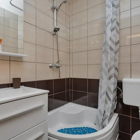 Apartamento Ferdo Živogošće