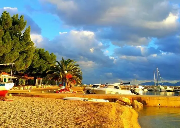 Ferdo Διαμέρισμα *